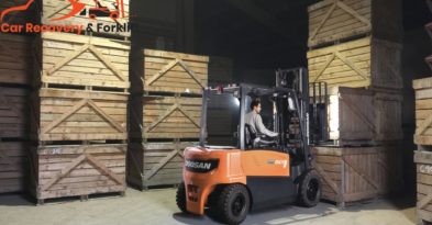 The Pros and Cons of an Electric Forklift