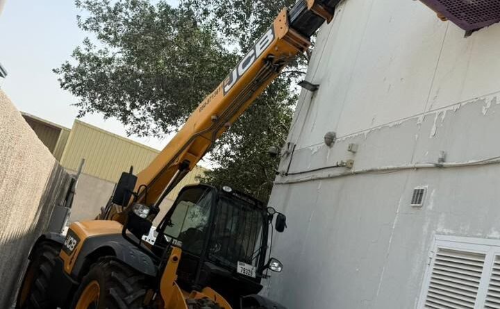 Boom Loader Rental Cost Dubai